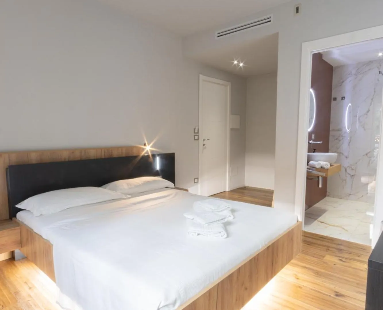 Taormina Boutique Rooms 0*,  Italy