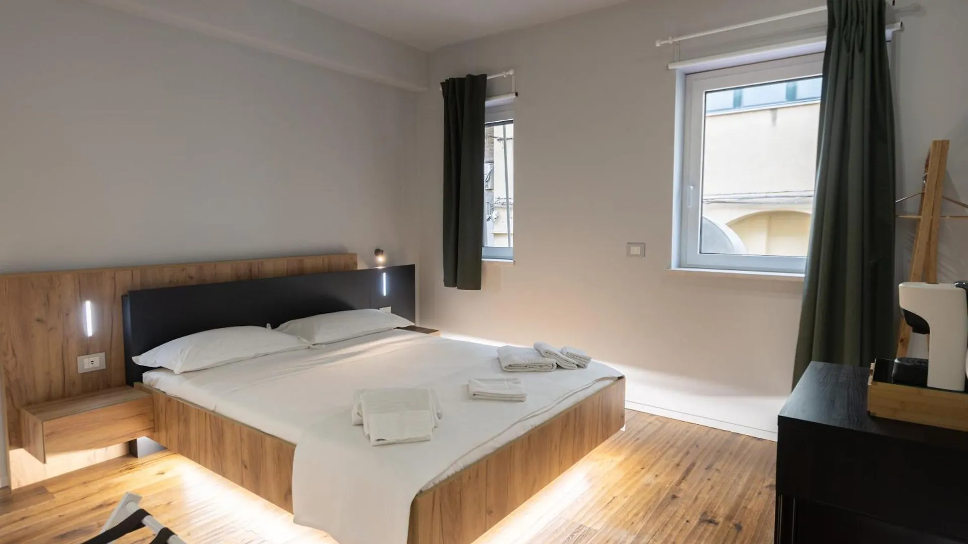 Taormina Boutique Rooms 0*,